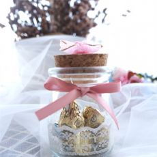 可爱独特的罐装婚礼喜糖盒