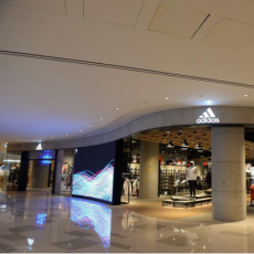<b>重庆全新阿迪达斯“运动时尚品牌体验店”在IFS国金中心开幕</b>