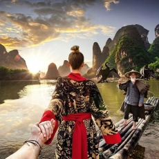 “不要脸”夫妻来中国了 牵手环游世界10年吸粉400万
