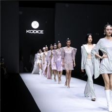 深圳时装周2023春夏系列圆满闭幕，推进时尚产业高质量发展