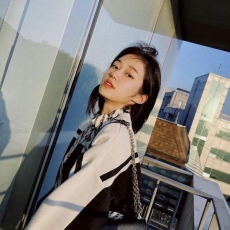 韩女穿起卫衣来怎么这么松弛？