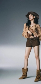 这个秋天的时尚单品，居然是脚上“皱巴巴”的靴子？